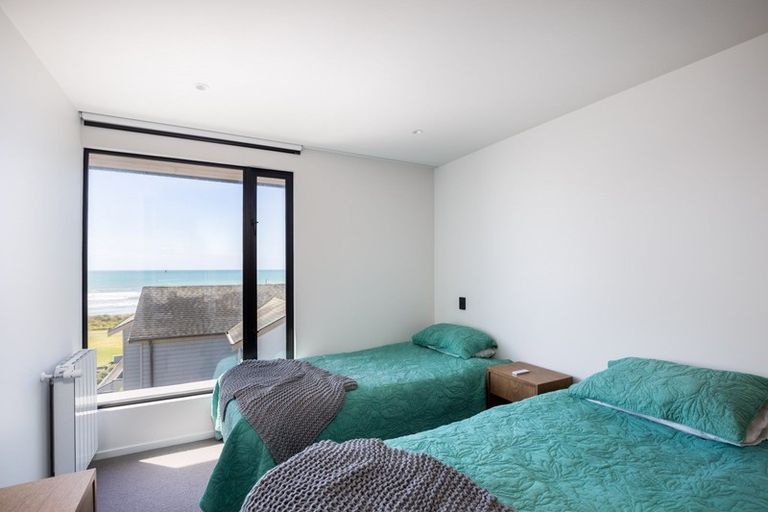 Photo of property in 5 Seaton Street, Strandon, New Plymouth, 4312