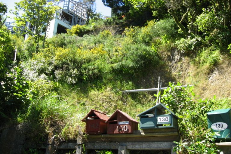 Photo of property in 138 Nicholson Road, Khandallah, Wellington, 6035