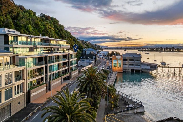 Photo of property in Quay Apartments Tower 2, 206/283 Wakefield Quay, Stepneyville, Nelson, 7010