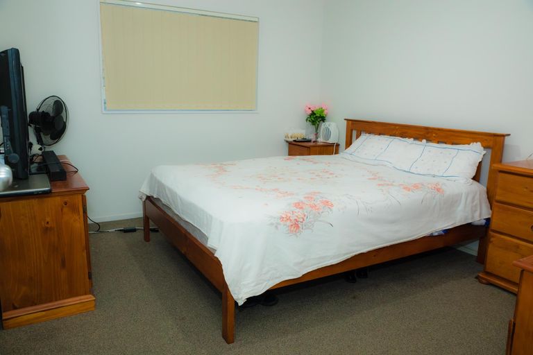Photo of property in 30 Popokatea Drive, Takanini, 2112