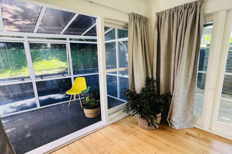 Photo of property in 25 Mcphail Street, Birkdale, Auckland, 0626