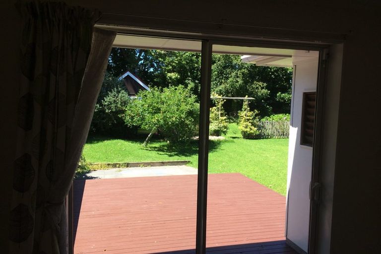 Photo of property in 15 Kauri Road, Waikanae, 5036