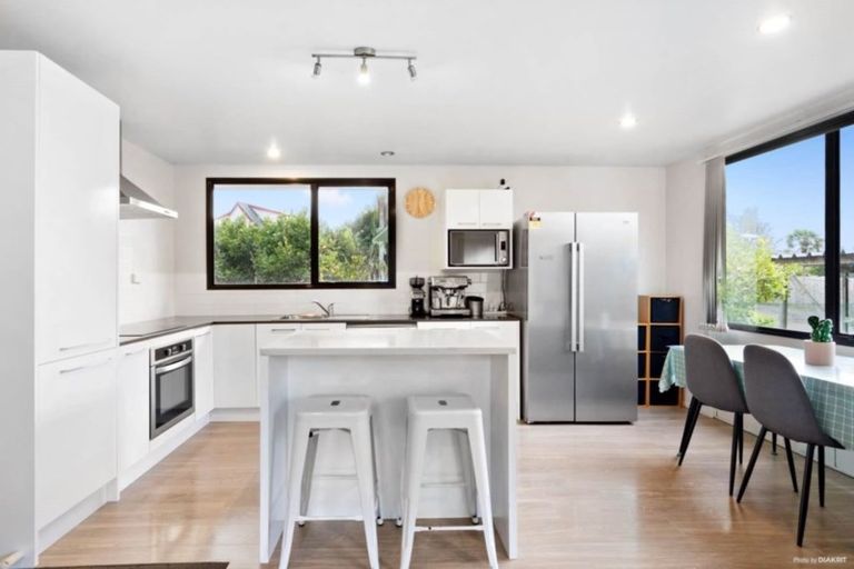 Photo of property in 342c/2 Royal Road, Massey, Auckland, 0614
