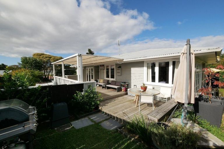 Photo of property in 2/71 Gardner Avenue, New Lynn, Auckland, 0600