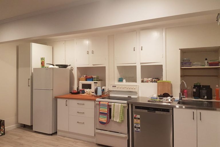 Photo of property in 36 Austin Street, Mount Victoria, Wellington, 6011