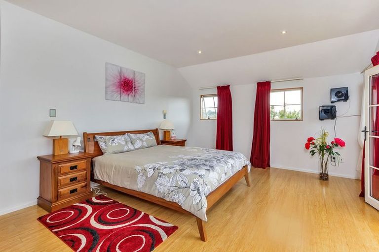 Photo of property in 6 Amber Glen, Albany, Auckland, 0632