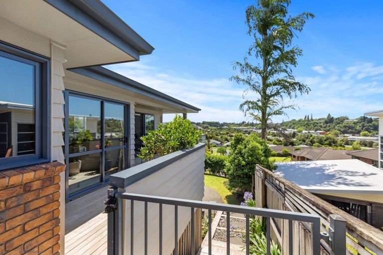 Photo of property in 18 Ko Place, Pyes Pa, Tauranga, 3112