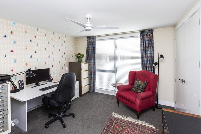 Photo of property in 28 Devonport Lane, St Albans, Christchurch, 8014