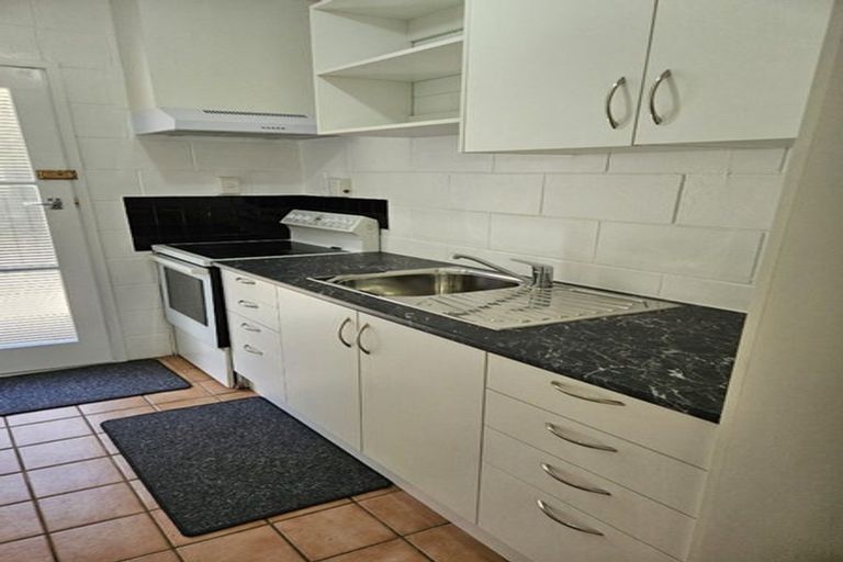 Photo of property in 8/6 Opoia Drive, Hamilton East, Hamilton, 3216