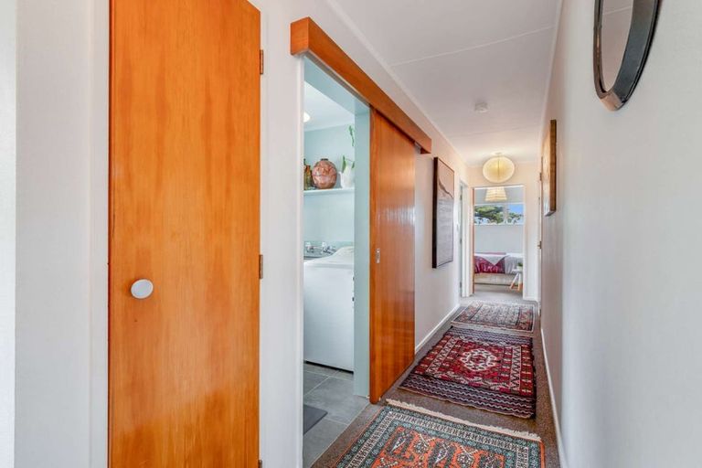 Photo of property in 2 Rangiora Street, Castlecliff, Whanganui, 4501
