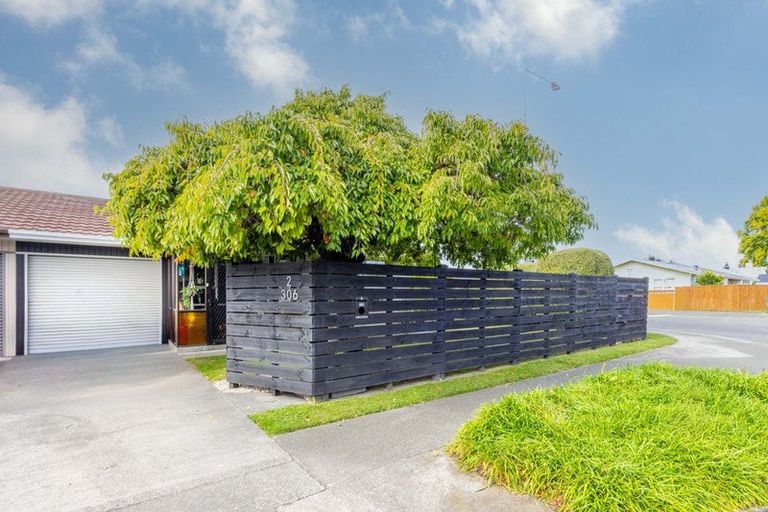 Photo of property in 2/306 Southland Road, Hastings, 4122