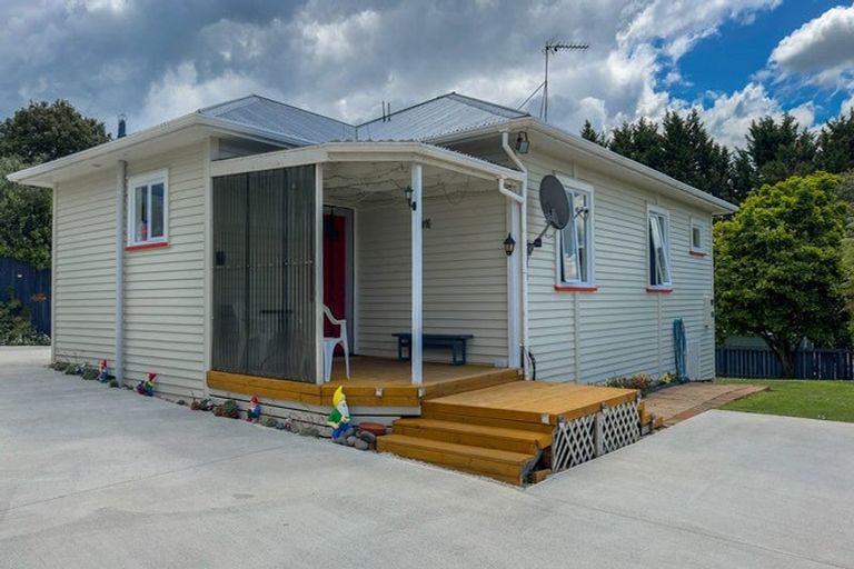 Photo of property in 5 Ensor Place, Tirau, 3410