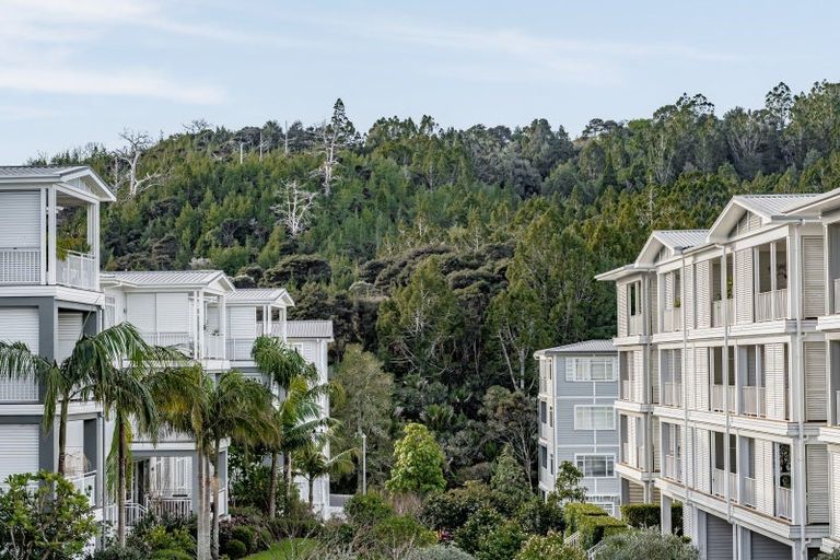 Photo of property in 134 Landmark Terrace, Orewa, 0931
