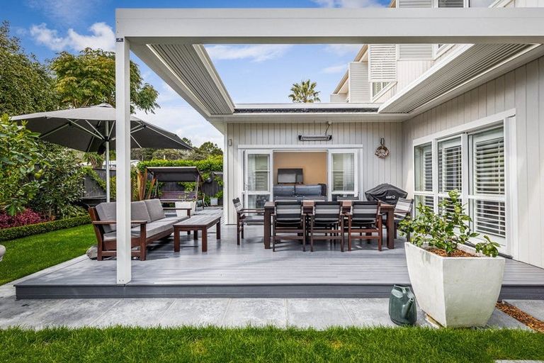 Photo of property in 20 Kensington Drive, Orewa, 0931