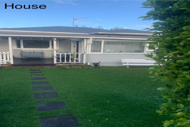 Photo of property in 48 Titirangi Road, New Lynn, Auckland, 0600