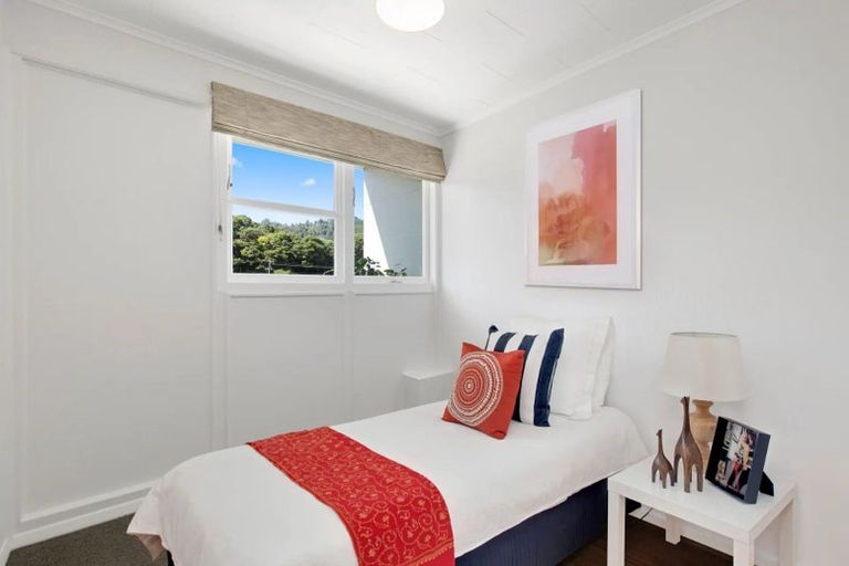 Photo of property in 24a Deller Grove, Silverstream, Upper Hutt, 5019