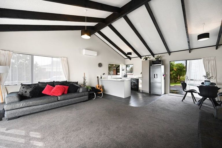 Photo of property in 68 Garland Drive, St Andrews, Hamilton, 3200