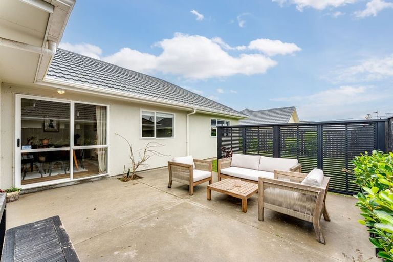 Photo of property in 57 Kapiti Crescent, Titahi Bay, Porirua, 5022