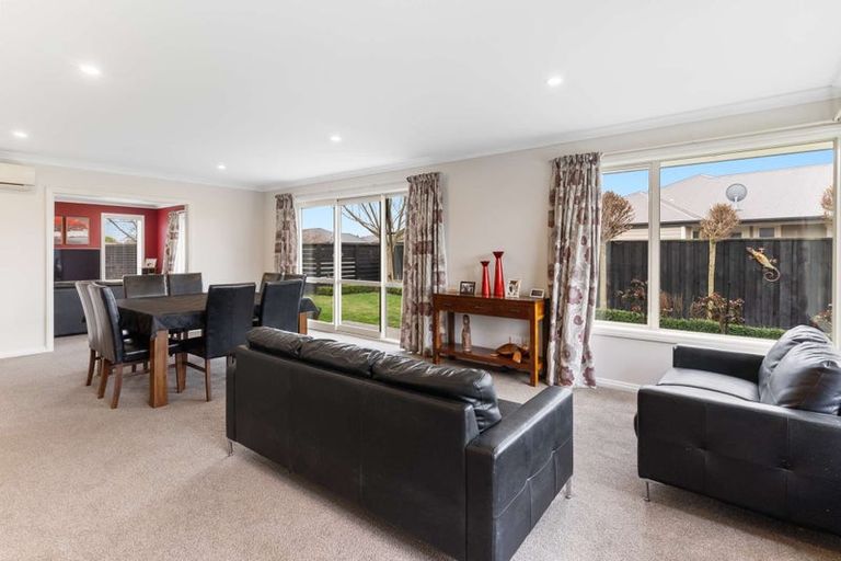 Photo of property in 12 Hampstead Close, Rangiora, 7400