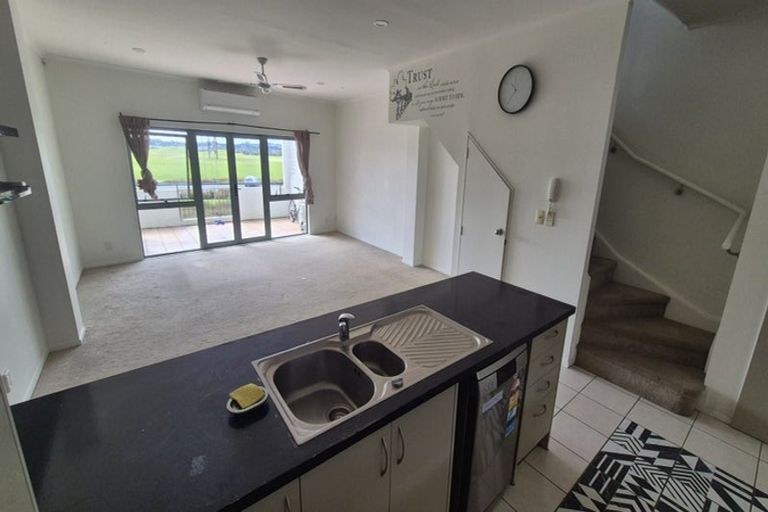 Photo of property in 15/150 Chapel Road, Flat Bush, Auckland, 2019