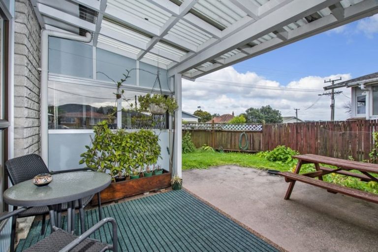 Photo of property in 3/5 Station Road, Te Kamo, Whangarei, 0112