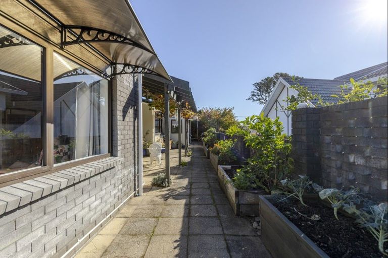 Photo of property in 99 Barrett Road, Whalers Gate, New Plymouth, 4310