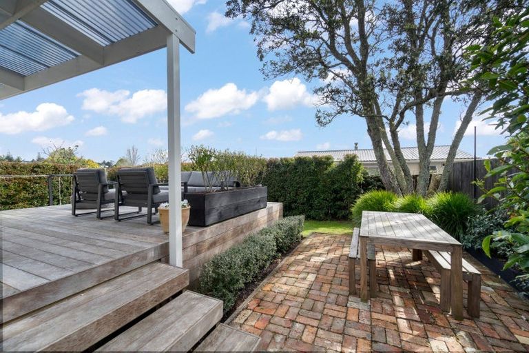 Photo of property in 236 Birkdale Road, Birkdale, Auckland, 0626