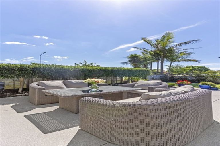 Photo of property in 9 Capriana Drive, Karaka, Papakura, 2113