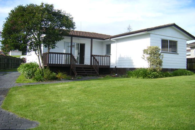 Photo of property in 21 Beaufort Place, Papatoetoe, Auckland, 2025