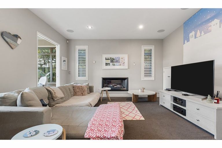 Photo of property in 94 Saint Martins Road, Saint Martins, Christchurch, 8022