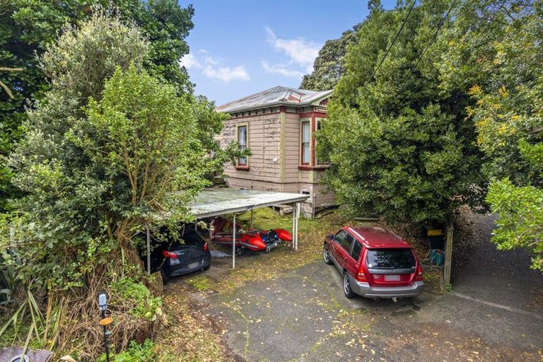 Photo of property in 33 Nairn Street, Mount Cook, Wellington, 6011