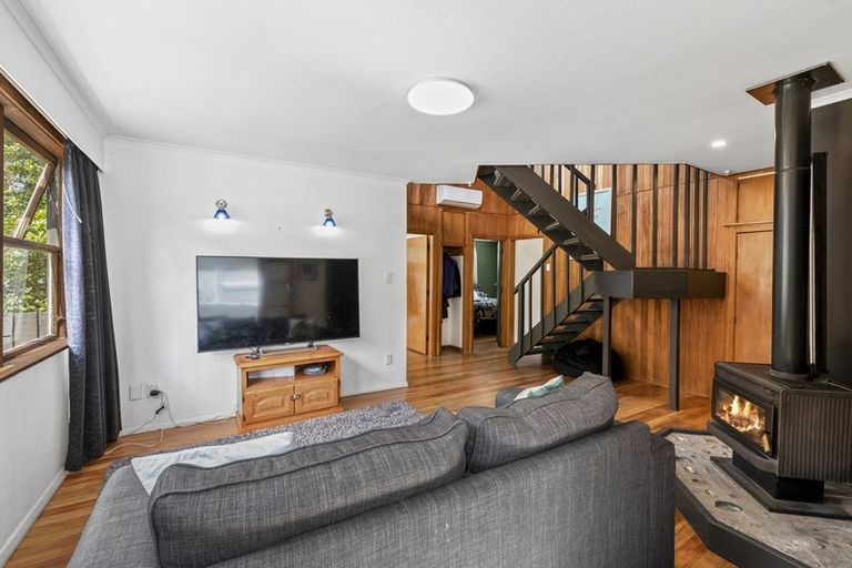 Photo of property in 57 Tilley Road, Paekakariki, 5034