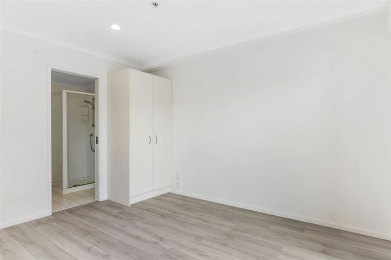 Photo of property in 3k/18 Ronwood Avenue, Manukau, Auckland, 2104