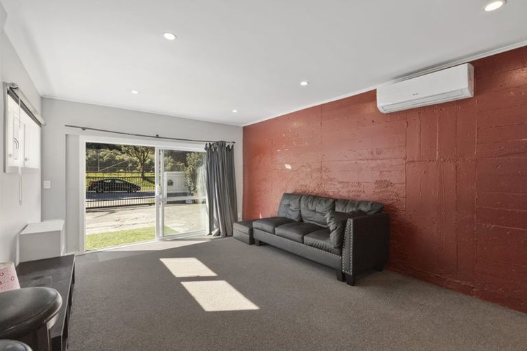 Photo of property in 147 Happy Valley Road, Owhiro Bay, Wellington, 6023