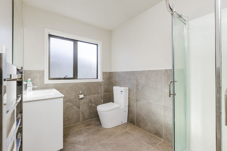 Photo of property in 54d Cambridge Terrace, Papatoetoe, Auckland, 2025