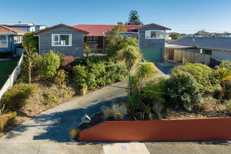 Photo of property in 38 Waiuta Street, Titahi Bay, Porirua, 5022
