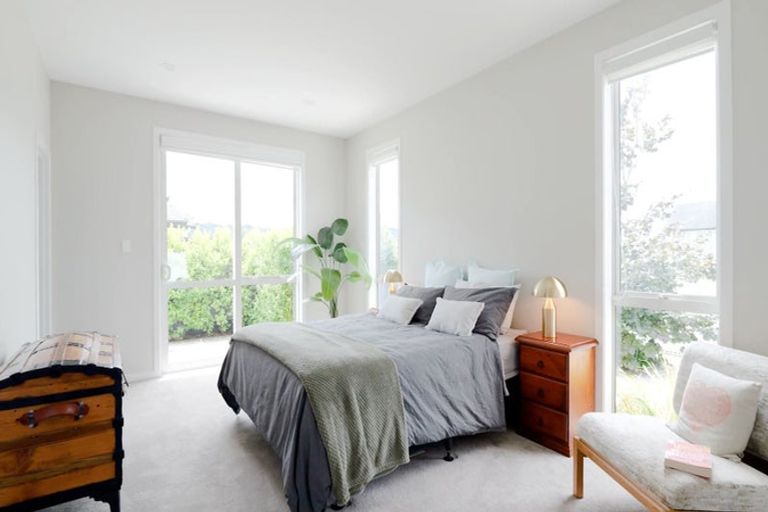 Photo of property in 14 Aporo Drive, Kumeu, 0810