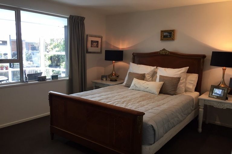 Photo of property in 75a Picton Avenue, Riccarton, Christchurch, 8011