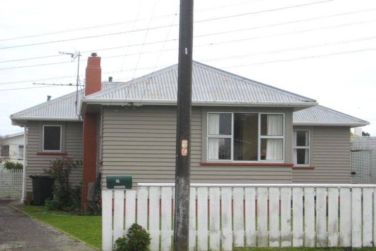 Photo of property in 31 Paritutu Road, Spotswood, New Plymouth, 4310
