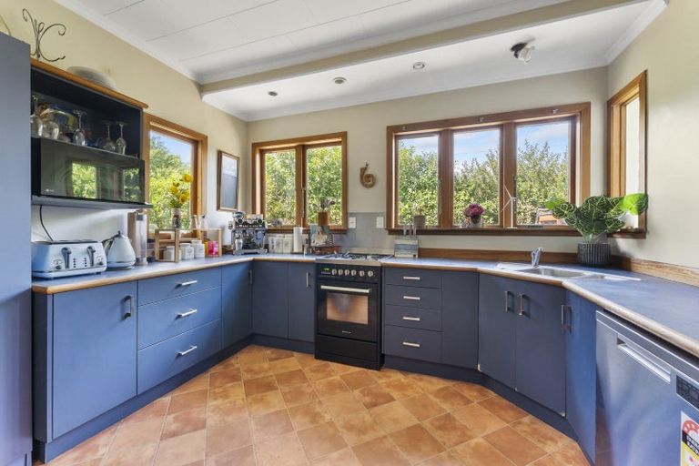 Photo of property in 25 Brightwater Terrace, Terrace End, Palmerston North, 4410
