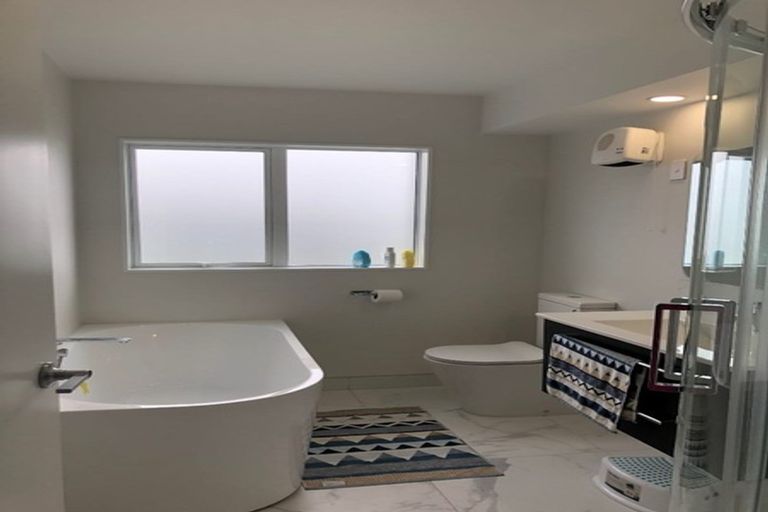Photo of property in 28a Opaheke Road, Papakura, 2110