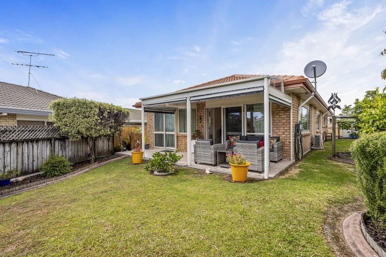 Photo of property in 69a Lakeside Drive, Orewa, 0931