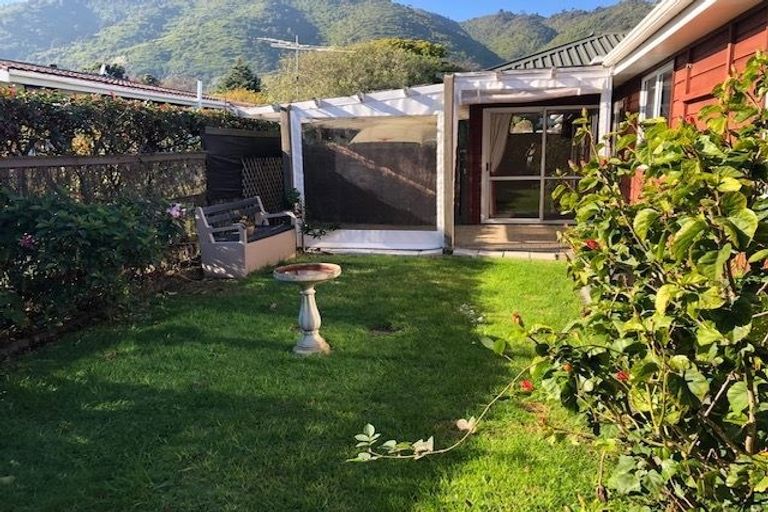 Photo of property in 142b Main Road, Waikanae, 5036