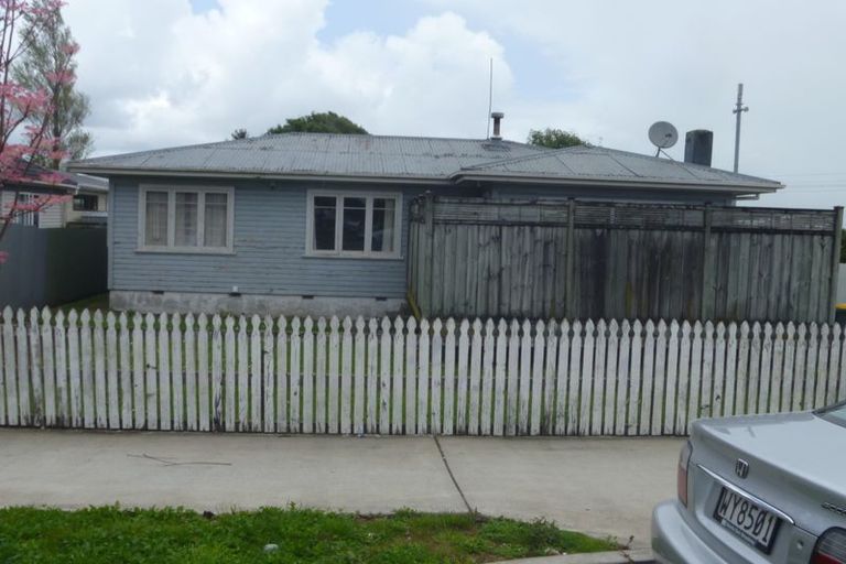 Photo of property in 23 Walters Road, Takanini, 2112