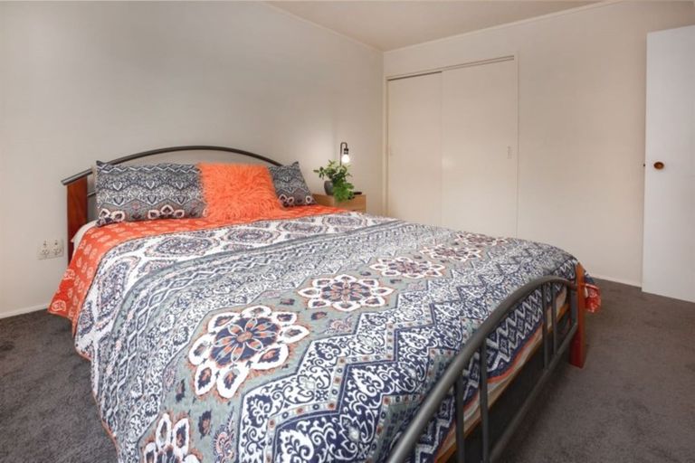 Photo of property in 5 Garboard Lane, Whitby, Porirua, 5024