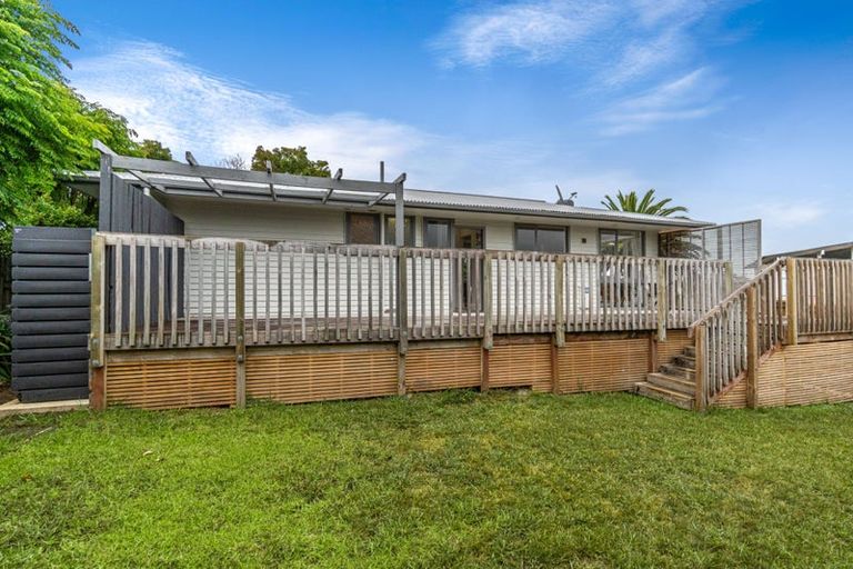 Photo of property in 13 Edgar Pearce Place, Howick, Auckland, 2014