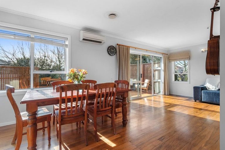 Photo of property in 4 Trafford Street, Harewood, Christchurch, 8051