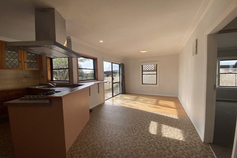 Photo of property in 2a Turehu Street, Merrilands, New Plymouth, 4312