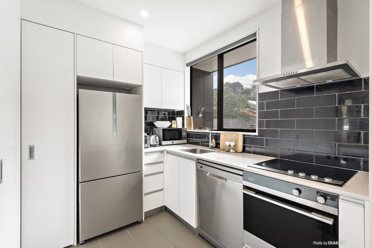 Photo of property in 3/74 Derwent Street, Island Bay, Wellington, 6023