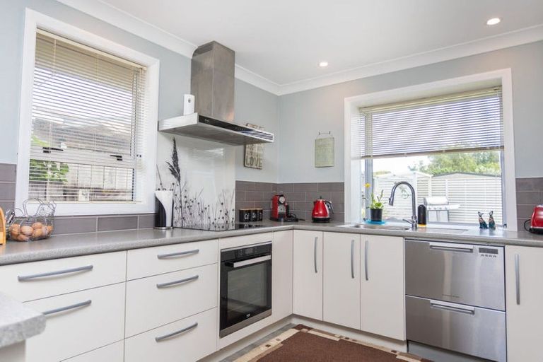 Photo of property in 129 Guy Street, Dannevirke, 4930